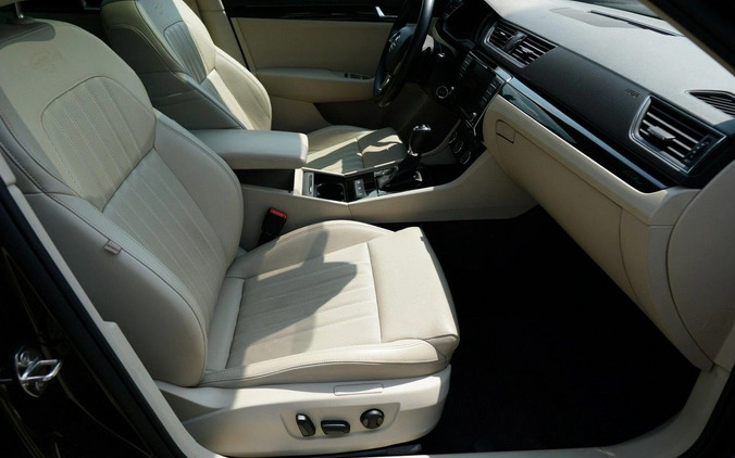 Skoda Superb cena 79900 przebieg: 174000, rok produkcji 2016 z Ryki małe 191